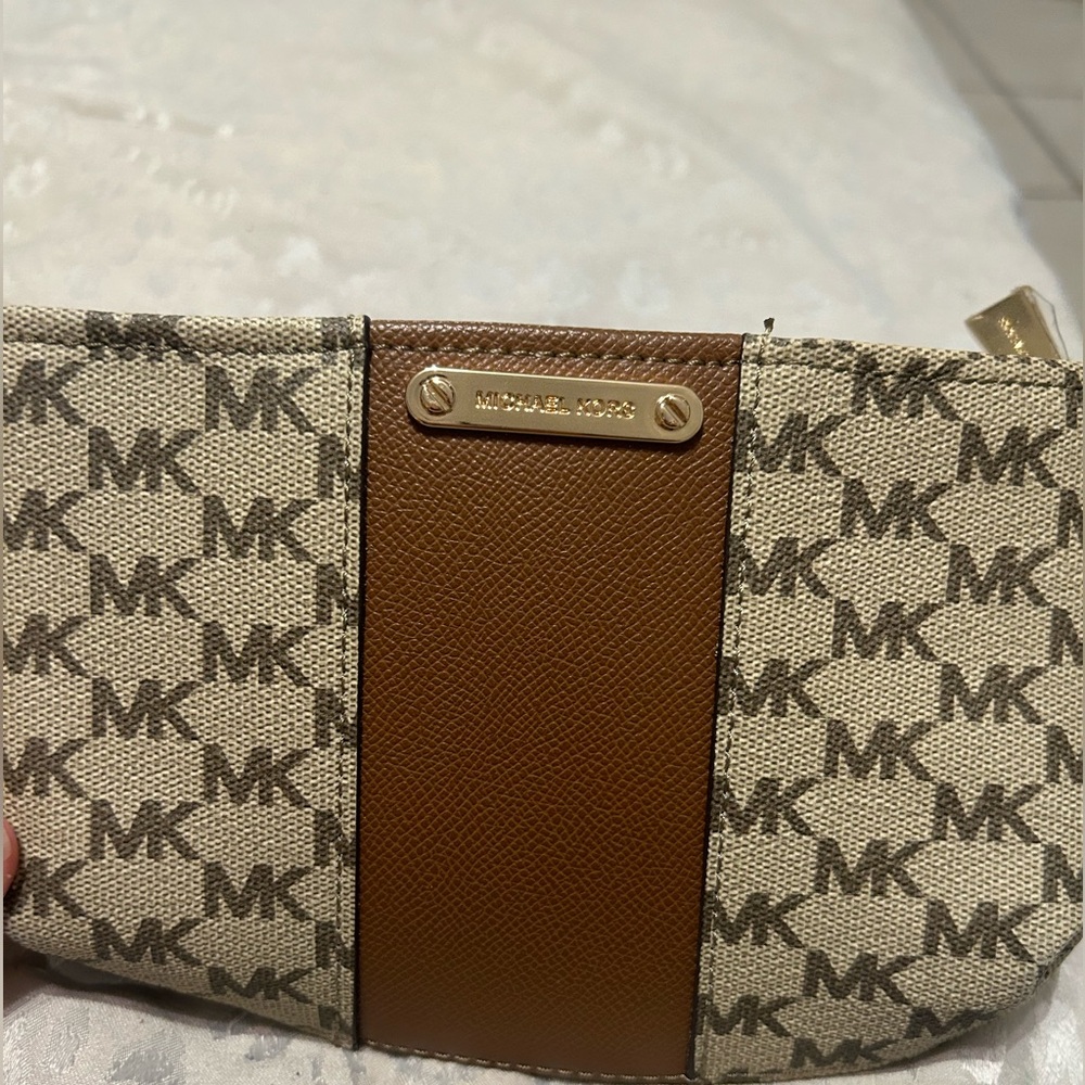 Michael Purse for around the waist